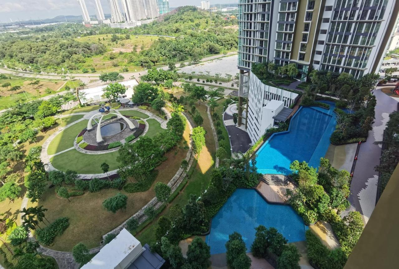 The Elysia Suites Nusajaya  Exterior foto